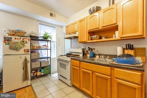2f-129 W Susquehanna Ave, PHILADELPHIA, PA, 19122-1737 | Card Image