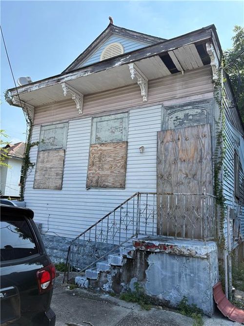 1931 Frenchman Street, New Orleans, LA, 70116 | Card Image