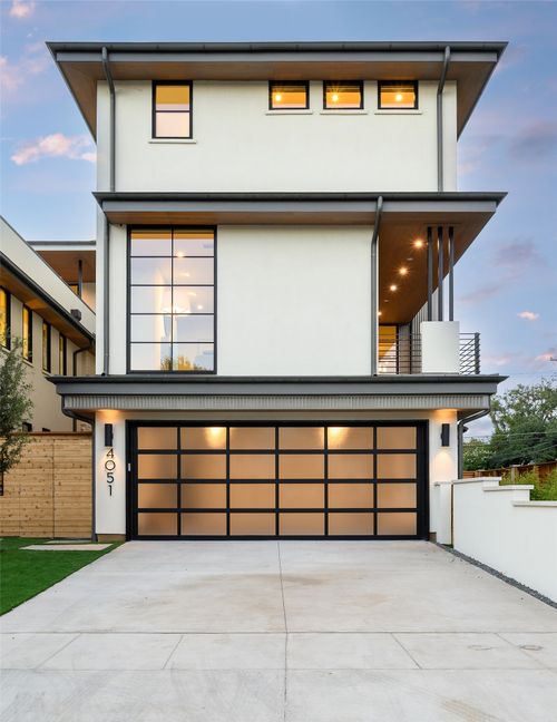 4051 Hawthorne Ave, Dallas, TX, 75219-2225 | Card Image