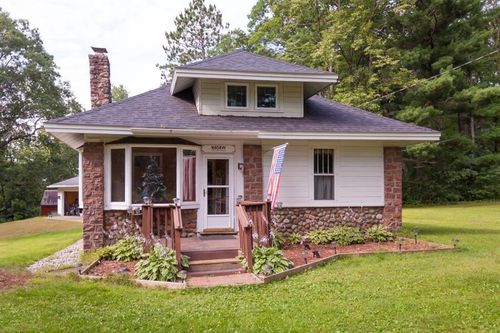 16858W 4th St S, Stone Lake, WI, 54876-8904 | Card Image