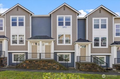 c-12012 Ne 193rd Ln, Bothell, WA, 98011 | Card Image