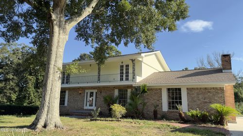 3736 Baywood Dr, Moss Point, MS, 39563-5004 | Card Image