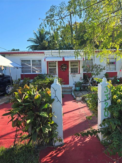 3320 Percival Ave, Miami, FL, 33133-5039 | Card Image
