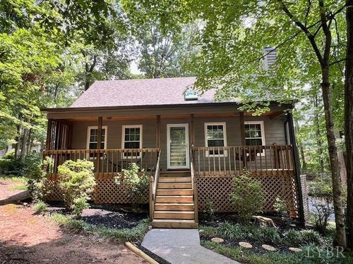 103 Capital Ln, Forest, VA, 24551-2030 | Card Image