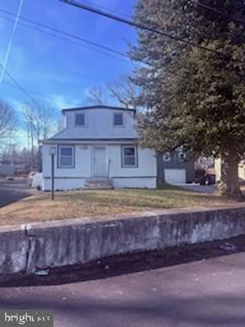 214 - 220 Church Street, COATESVILLE, PA, 19320 | Card Image