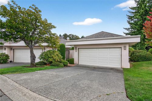 21-4318 Emily Carr Dr, Saanich, BC, V8X5E7 | Card Image