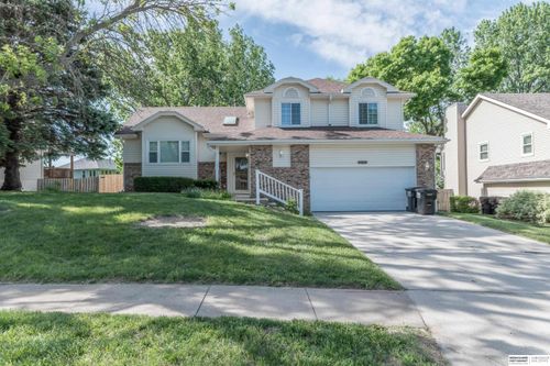 1009 E Cary St, Papillion, NE, 68046-6141 | Card Image