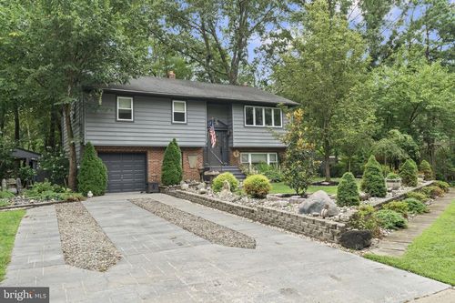 112 Woodland Ave, MEDFORD, NJ, 08055-3457 | Card Image