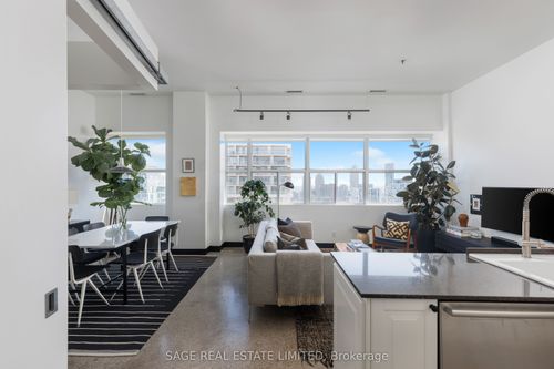 1112-700 King Street W, Toronto, ON, M5V2Y6 | Card Image