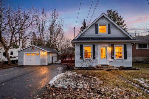 125 Birch St, Gananoque, ON, K7G2T5 | Card Image