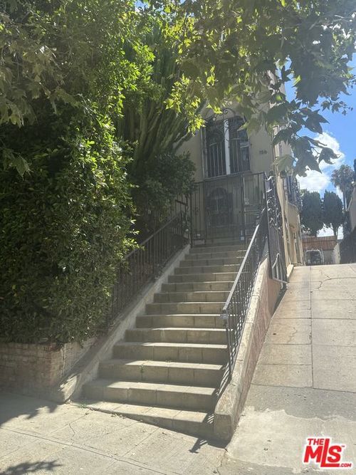 156 N Kenmore Avenue, Los Angeles, CA, 90004 | Card Image
