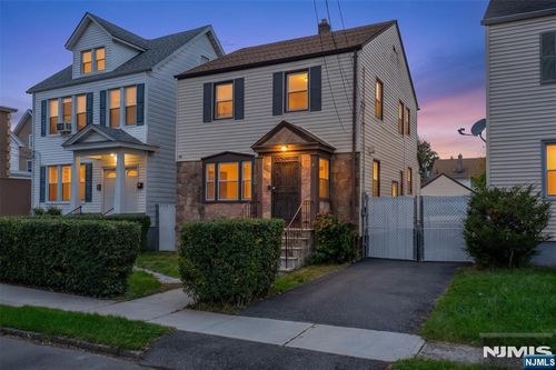 67 Philip Place, Irvington, NJ, 07111 | Card Image