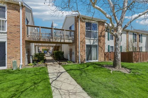 g-1981 Kenilworth Cir, Hoffman Estates, IL, 60169-6731 | Card Image