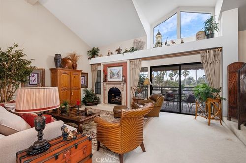 23 Ocean Vis, Newport Beach, CA, 92660-6223 | Card Image
