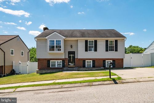 723 Winton Ave, GLEN BURNIE, MD, 21061-2479 | Card Image