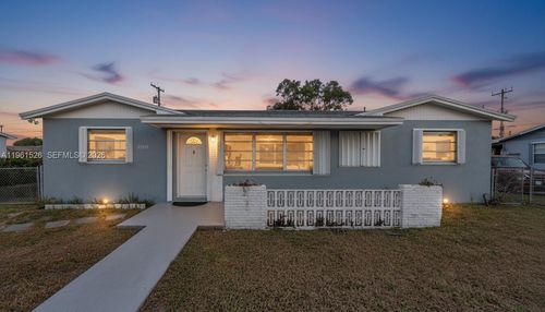 21131 Nw 30th Ct, Miami Gardens, FL, 33056-1115 | Card Image