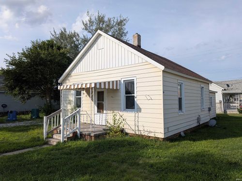 401 Keller Ave, North Judson, IN, 46366-1211 | Card Image