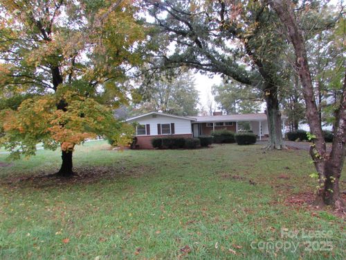 9517 Westmoreland Rd, Cornelius, NC, 28031-9258 | Card Image