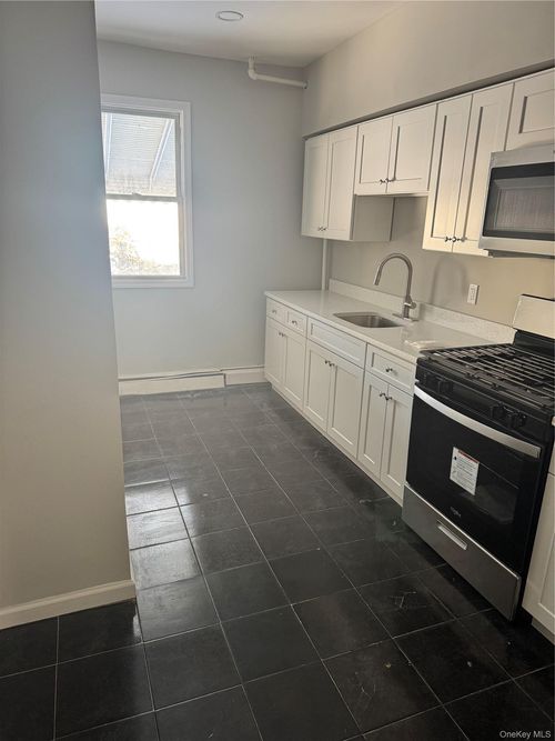 2-114-25 Bedell Street, New York, NY, 11434 | Card Image