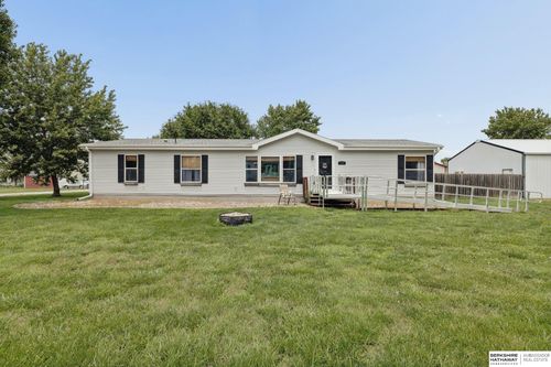 110 5th St, Greenwood, NE, 68366-2534 | Card Image
