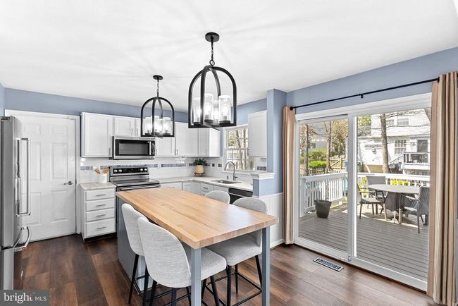 20755 Citation Dr, House other with 3 bedrooms, 4 bathrooms and null parking in ASHBURN VA | Image 14