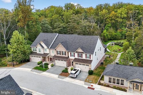 6426 Park Forest Cir, Elkridge, MD, 21075-5856 | Card Image