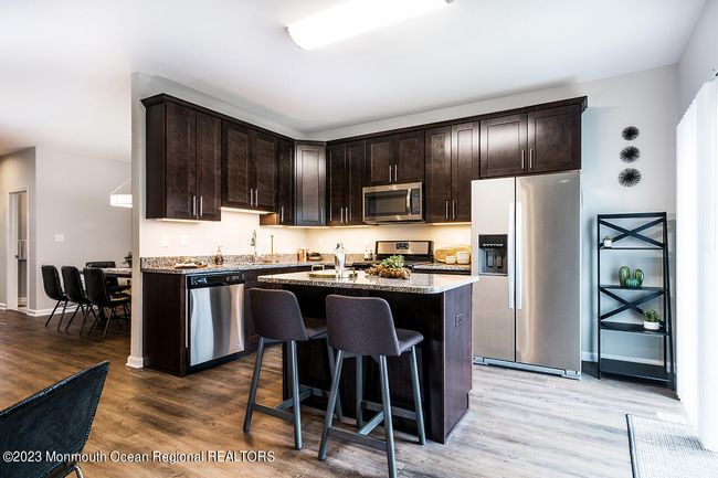 2008 Stallion Cir E, Condo with 3 bedrooms, 3 bathrooms and null parking in Toms River NJ | Image 8