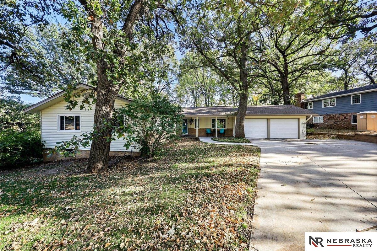 21 Scarlet Oaks Road, For Sale in Council Bluffs Zoocasa