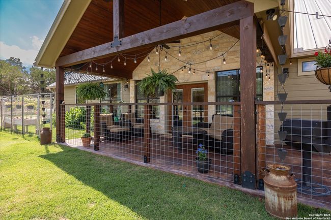 122 Twisting Oak Ct, House other with 4 bedrooms, 3 bathrooms and null parking in Pipe Creek TX | Image 38