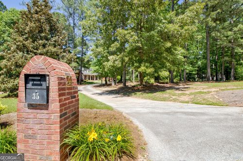 35 Ashford Ln, Sharpsburg, GA, 30277-1941 | Card Image