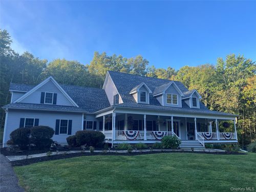 3 Caralex Ln, Goshen, NY, 10924-6816 | Card Image