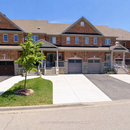 13 Burnstown Cir, Brampton, ON, L6P3M1 | Card Image