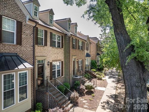 268 W Bland St, Charlotte, NC, 28203-4104 | Card Image