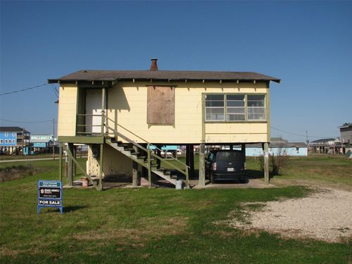 1219 Monument Dr, Freeport, TX, 77541-6502 | Card Image