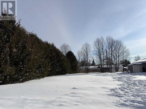 4 Sandpiper Ave, Manitouwadge, ON, P0T1A0 | Card Image