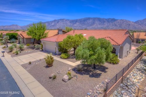 2312 E Coreopsis Way, Oro Valley, AZ, 85755-7172 | Card Image