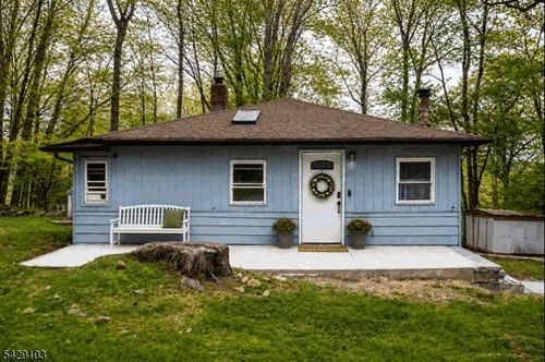 15 Mohican Ave, Landing, NJ, 07850-1311 | Card Image