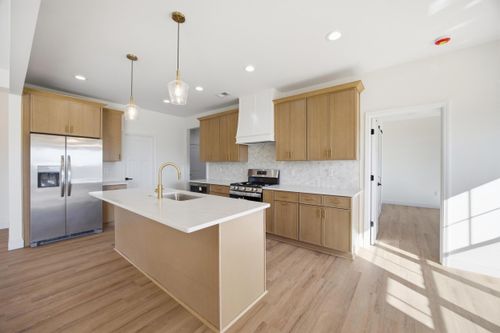 323 Mohegan Trl, Richmond, KY, 40475-8770 | Card Image