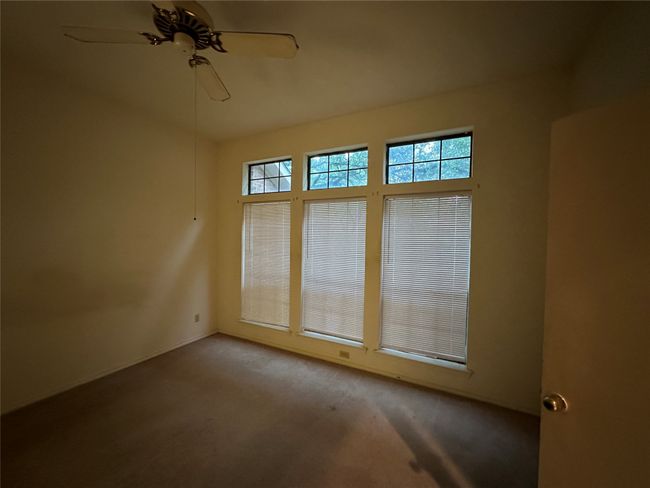 9708 - 9706 Springtree Ln, Home with 4 bedrooms, 4 bathrooms and 4 parking in Dallas TX | Image 15