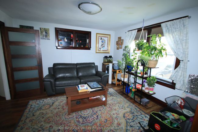 275 Fifth Ave E, Home with 4 bedrooms, 2 bathrooms and 3 parking in North Bay ON | Image 7