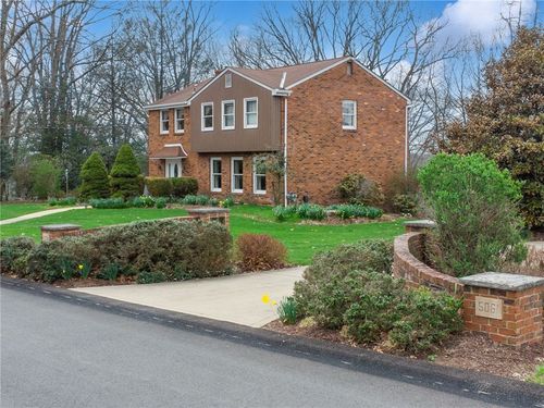 5061 Northlawn Cir, Murrysville, PA, 15668-9423 | Card Image