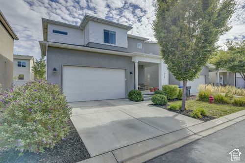 578 N 260 E, Vineyard, UT, 84059-6551 | Card Image