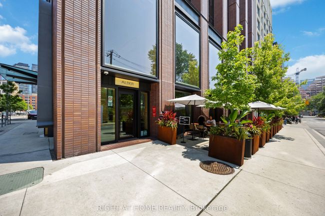 209 - 23 Brant St, Condo with 2 bedrooms, 1 bathrooms and 1 parking in Toronto ON | Image 22