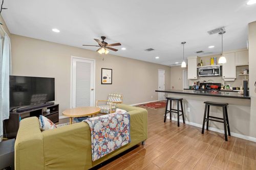b-3822 Ridgelea Dr, Austin, TX, 78731-6125 | Card Image