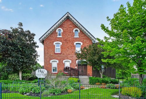 105 5th St E, Cornwall, ON, K6H2L6 | Card Image