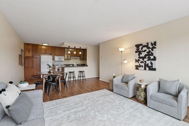 APT-302 - 1912 Dupont Ave S, Condo with 1 bedrooms, 1 bathrooms and null parking in Minneapolis MN | Image 9