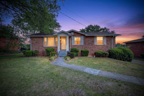 8308 Terry Ln, Hermitage, TN, 37076-2126 | Card Image