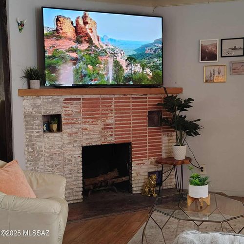 2825 E Manchester Street, Tucson, AZ, 85716 | Card Image