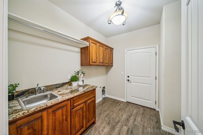 10442 E Lou Ridge Rd, House other with 4 bedrooms, 2 bathrooms and null parking in Talala OK | Image 34