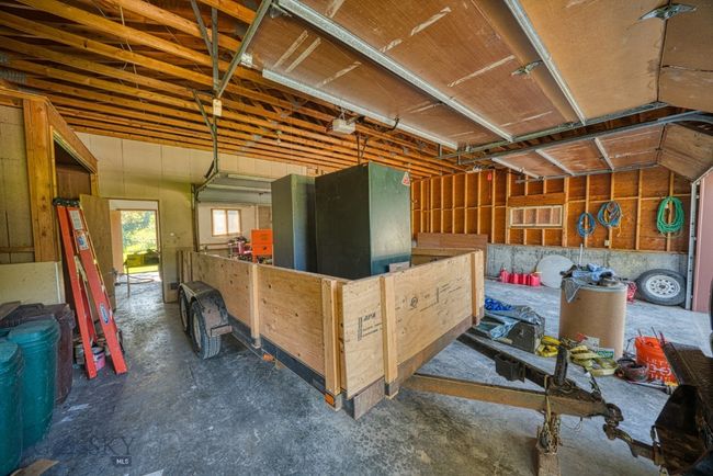 14470 Cottonwood Canyon Rd, House other with 2 bedrooms, 1 bathrooms and null parking in Bozeman MT | Image 13